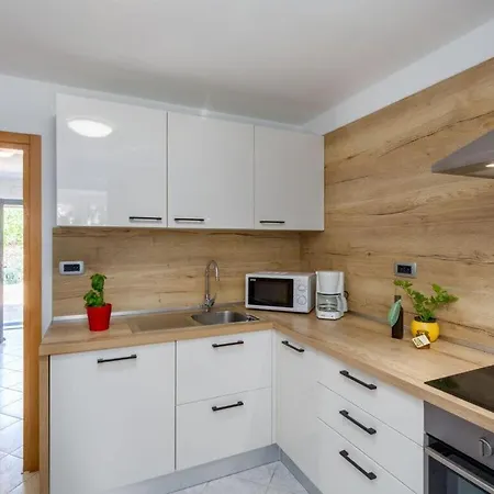 Casa Arsini Comfortable Пореч