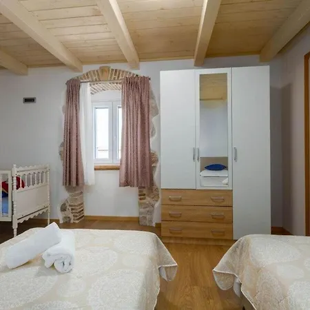 Casa Arsini Comfortable Дом отдыха Пореч