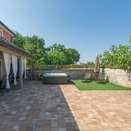 Casa Arsini Comfortable Пореч